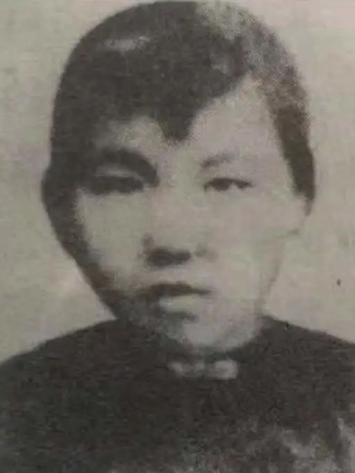 李潔、李廣：紅色小交通 英雄好姐妹