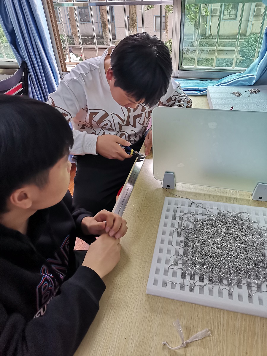 校企合作打開新局面，勤工儉學助力貧寒學子
